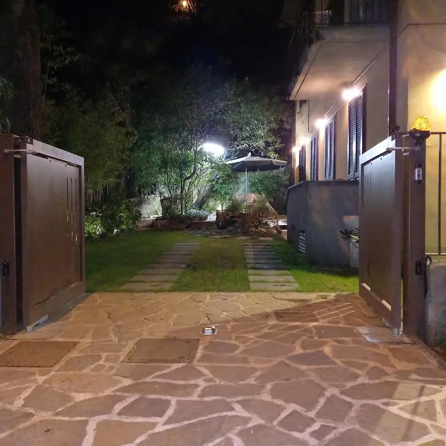 I Tre Oleandri Varenna Apartment Perledo 0*,