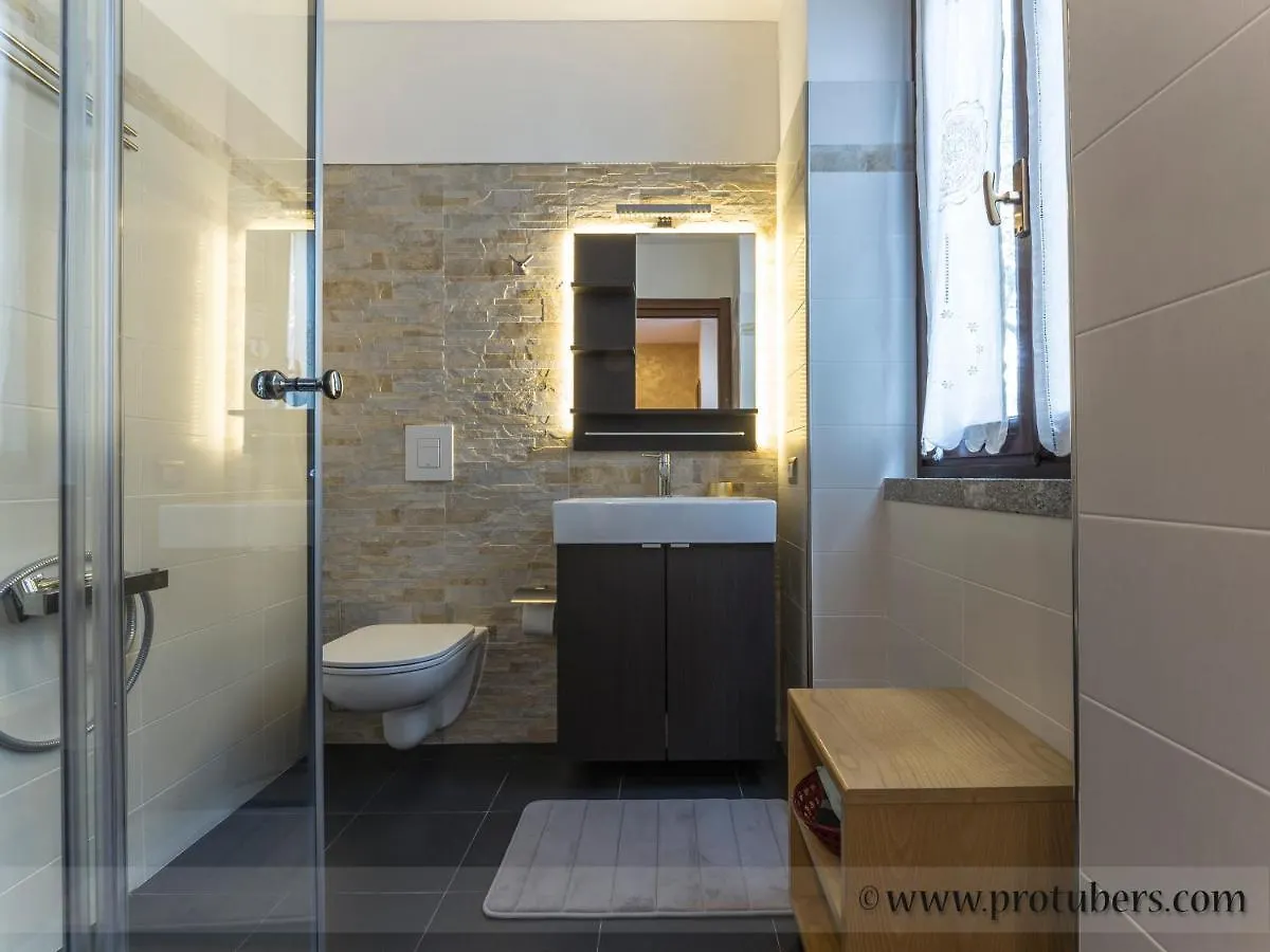 I Tre Oleandri Varenna Apartment Perledo Holiday home