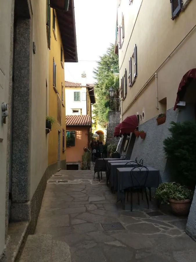 I Tre Oleandri Varenna Apartment Perledo Italy